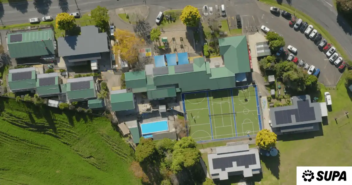 Read more about the article Oropi School goes solar – and shares the power
